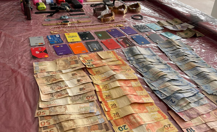 PCPR apreende drogas e produtos de origem criminosa em Ibiporã