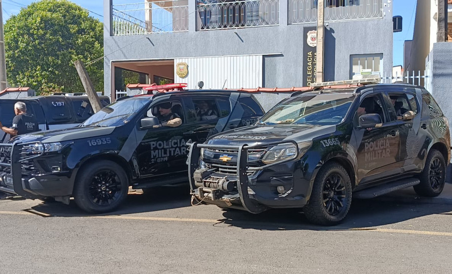 PCPR e PMPR prendem duas pessoas em operação contra o tráfico em Carlópolis