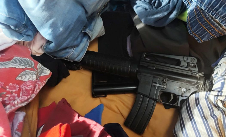 PCPR e PMPR prendem dois homens em flagrante por tráfico de drogas em Tapejara