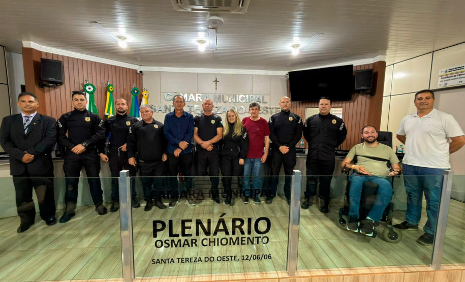 PCPR homenageia Agentes da Polícia Judiciária em Santa Tereza do Oeste