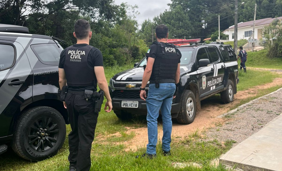 PCPR e PMPR prendem casal em flagrante por tráfico de drogas e associação ao tráfico de drogas em Quitandinha