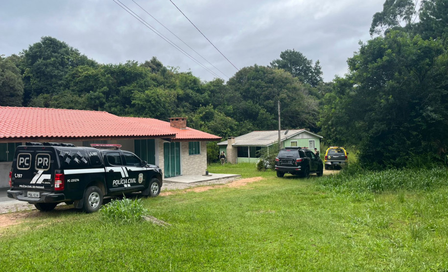 PCPR e PMPR prendem casal em flagrante por tráfico de drogas e associação ao tráfico de drogas em Quitandinha