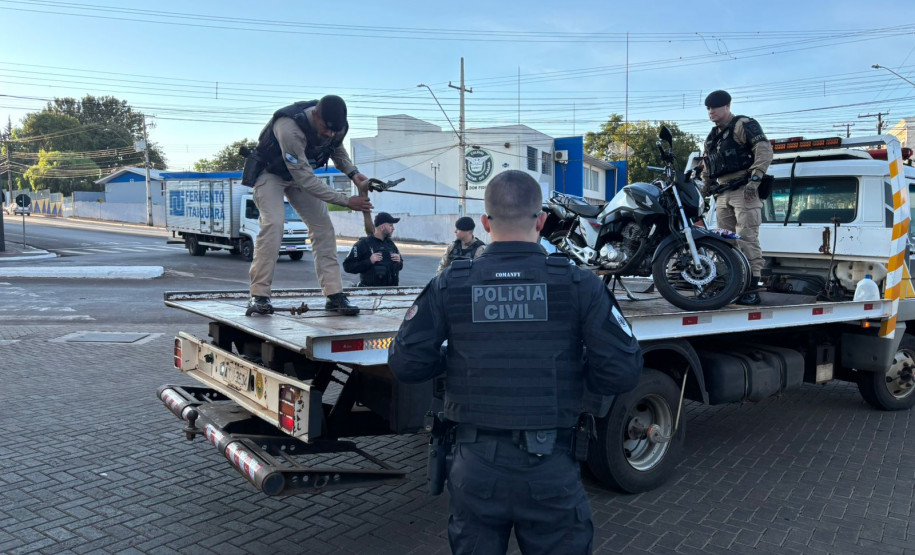 PCPR e PMPR apreendem 6 motocicletas durante operação em Pitanga