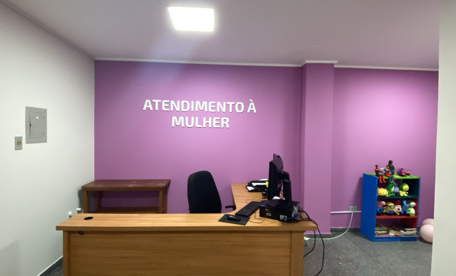 PCPR reforma sala da mulher em delegacia de Quatro Barras