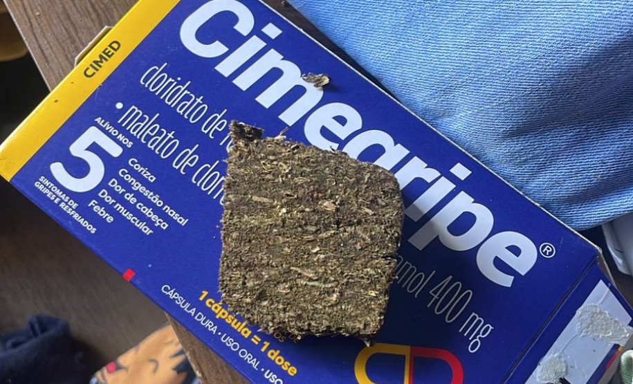 PCPR prende mulher em flagrante por tráfico de drogas em Cascavel