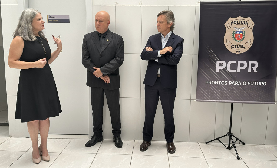 PCPR inaugura sala de parlatório na Central de Flagrantes de Curitiba