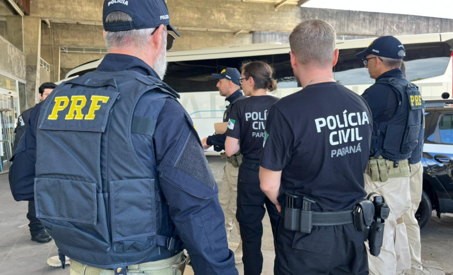 PCPR participa de ação de conscientização proteção de crianças e adolescentes em Curitiba