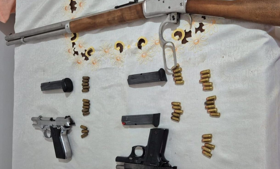 PCPR cumpre mandado de busca e apreensão durante investigação sobre homicídio do cachorro Abacate em Toledo