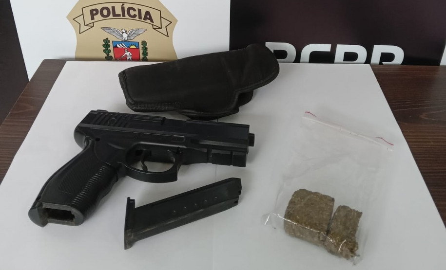 PCPR cumpre mandado de busca e apreensão referente a violência doméstica em Fazenda Rio Grande