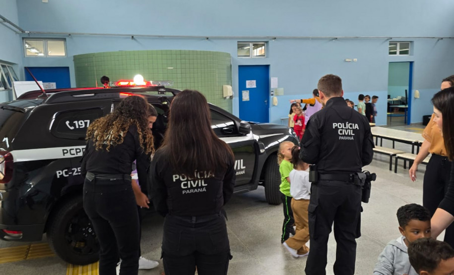 PCPR realiza palestra educativa para crianças em uma escola de Araucária