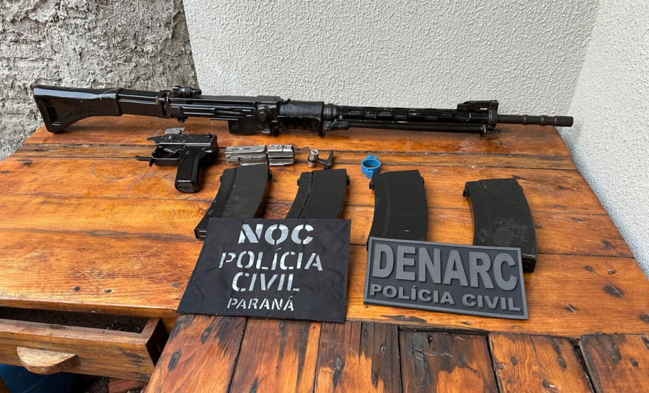 PCPR prende três pessoas durante operação contra o tráfico de drogas em Cascavel