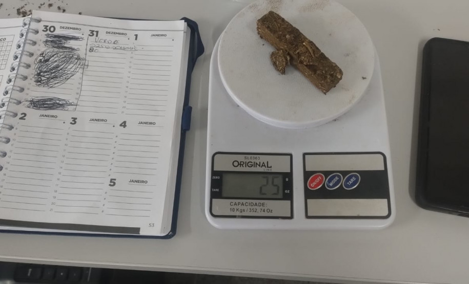 PCPR prende homem em flagrante por tráfico de drogas em Campo Magro