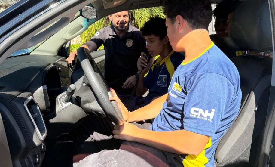 PCPR realiza projeto para aproximar jovens da realidade policial em Ponta Grossa