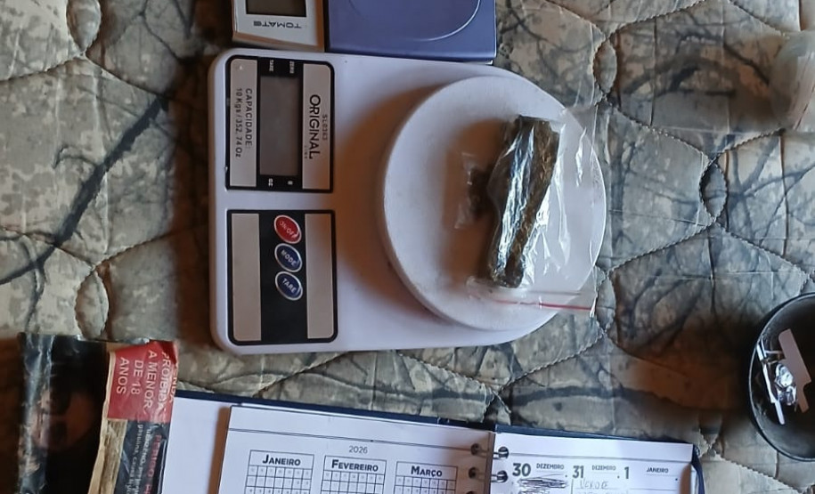 PCPR prende homem em flagrante por tráfico de drogas em Campo Magro