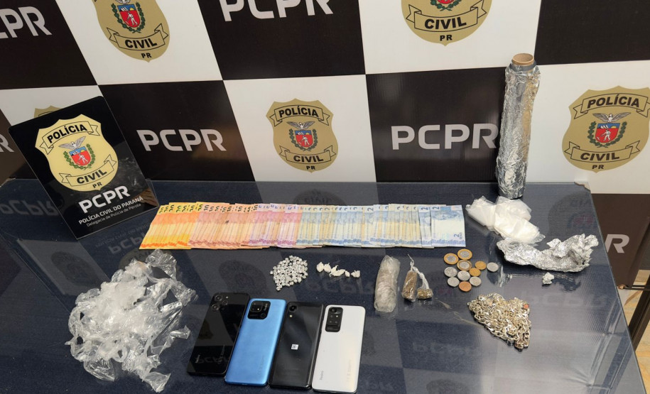 PCPR e PMPR prendem casal e apreendem drogas e aves silvestres em Pérola