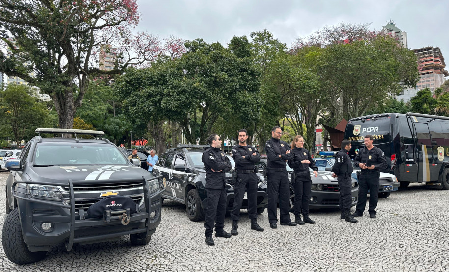 Forças de segurança participam do evento Mulheres em Ação, em Curitiba