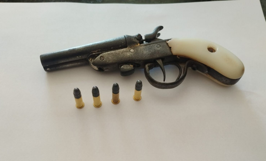 PCPR prende homem em flagrante por ameaça e posse de arma de fogo em Rio Branco do Sul