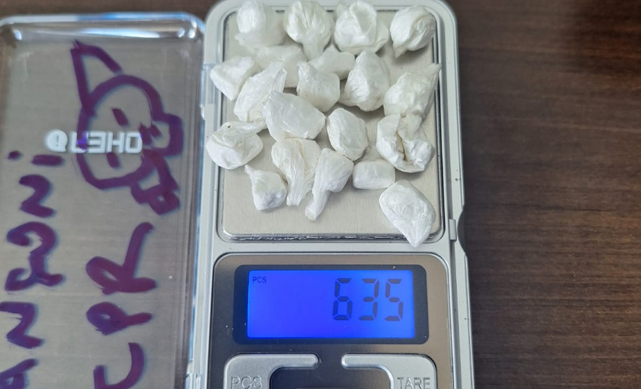 PCPR prende duas pessoas por tráfico de drogas em Piraquara