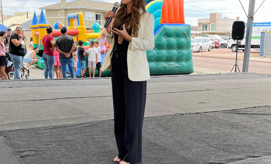 ​PCPR reforça combate à violência contra a mulher em evento alusivo ao Março Lilás em Carambeí