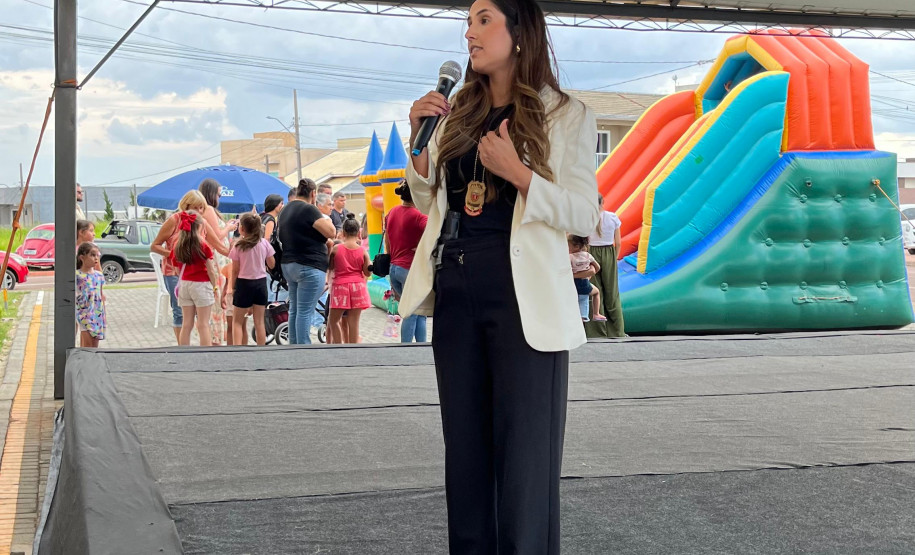 ​PCPR reforça combate à violência contra a mulher em evento alusivo ao Março Lilás em Carambeí