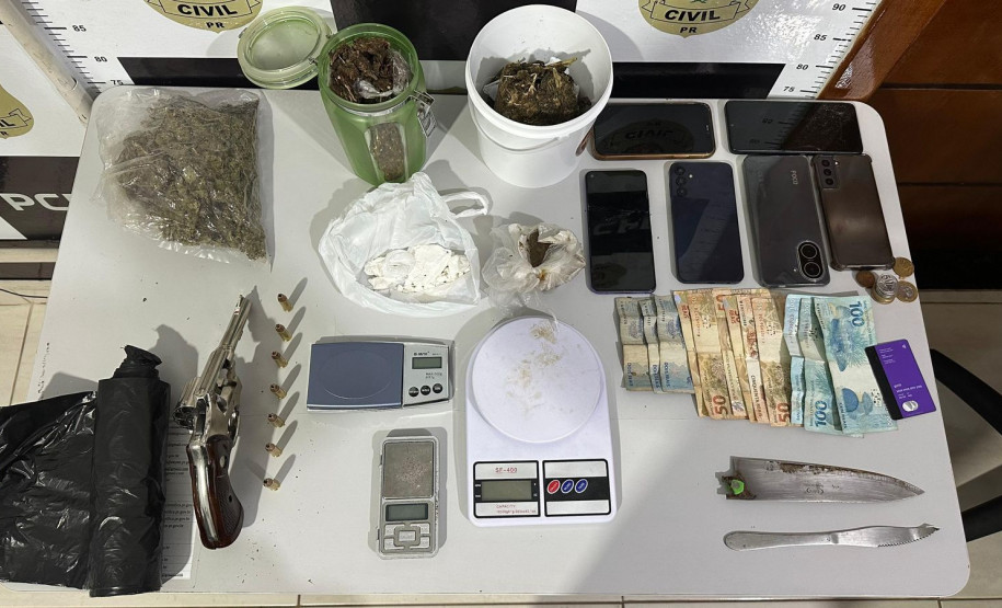 PCPR prende dois homens, arma de fogo e drogas em Irati