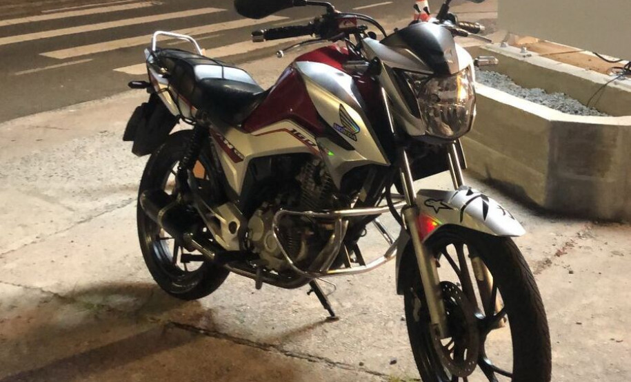 PCPR recupera motocicleta furtada e prende homem por receptação e adulteração em Castro