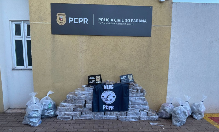 PCPR cumpre mandados e apreende mais de 380 quilos de drogas em Cascavel