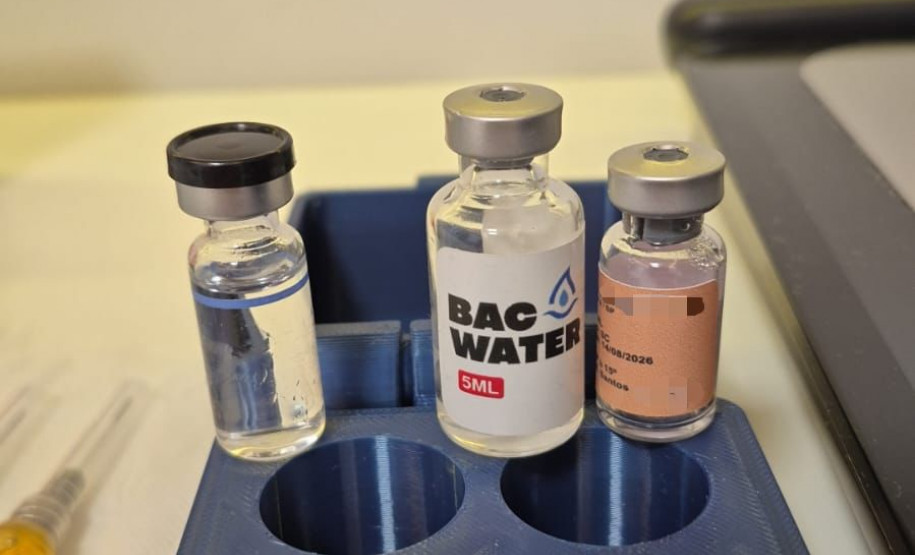 PCPR prende homem por comercializar medicamentos irregulares e produtos impróprios para consumo em Curitiba