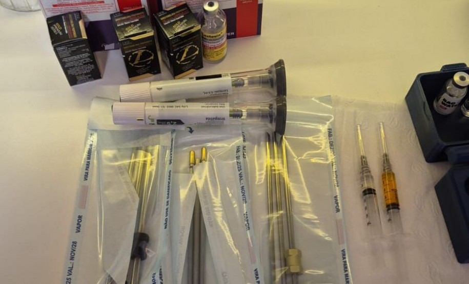 PCPR prende homem por venda de medicamentos irregulares e produtos impróprios para consumo em Curitiba