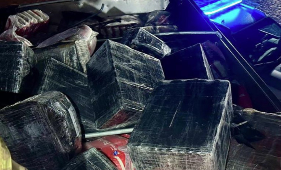 PCPR e PRF apreendem 372 quilos de entorpecentes e prendem homem em Cascavel