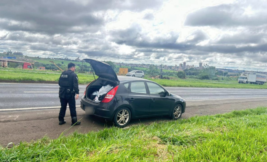 PCPR prende homem e apreende 140 cigarros eletrônicos e anabolizantes em Cambé
