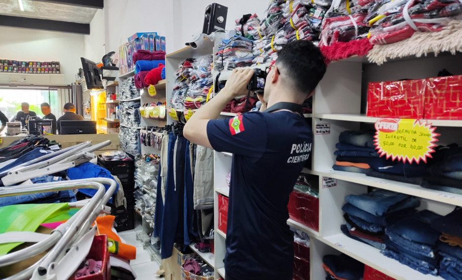 PCPR e PCSC prendem homem e apreendem inúmeros de itens falsificados em Garuva