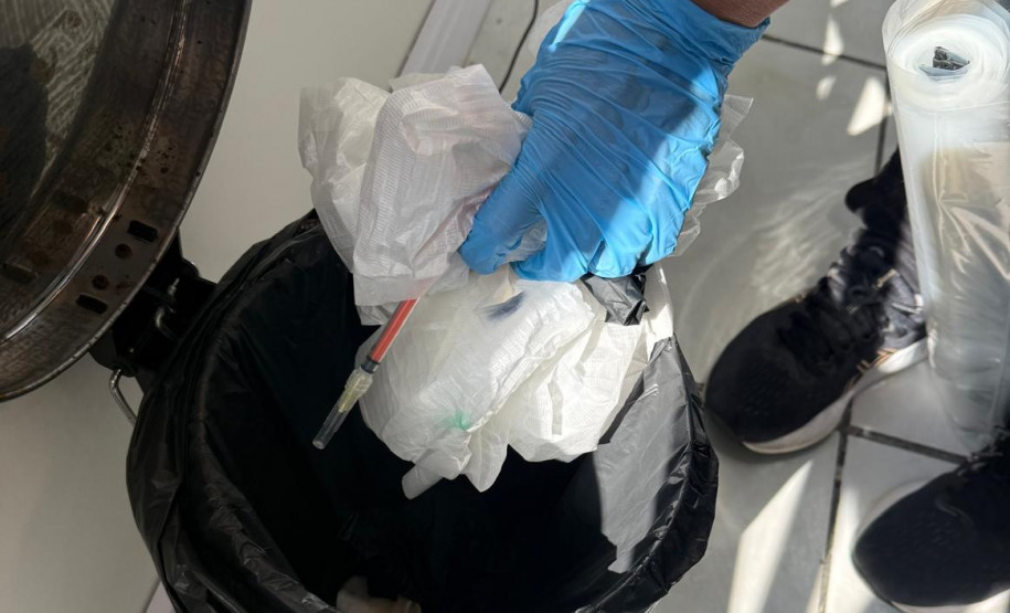 PCPR cumpre buscas contra clínica de estética ilegal em Ponta Grossa