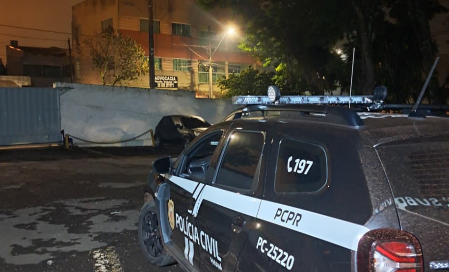 PCPR e PMPR prendem homem em flagrante e cumprem mandados de busca referentes a roubos em Uraí