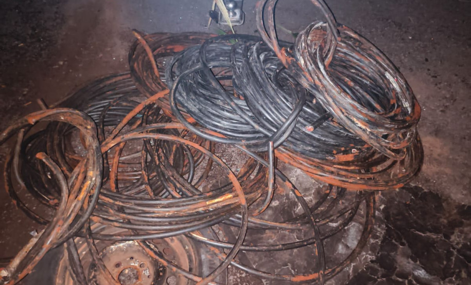 PCPR prende 10 pessoas em flagrante por furto de cabos de cobre em Toledo