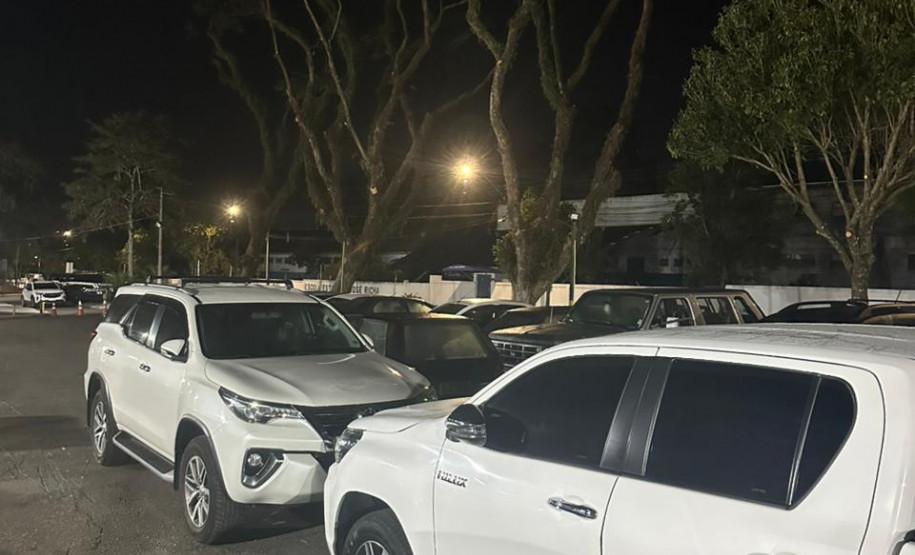 PCPR prende dois homens por furto e adulteração de caminhonetes de luxo em Curitiba