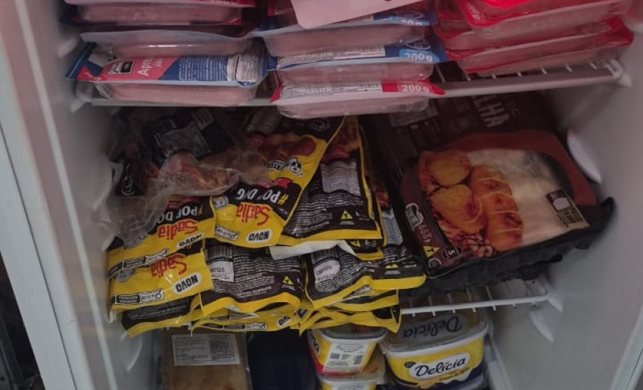 PCPR prende homem em flagrante por venda de alimentos vencidos e arrecadados sob falso pretexto de doação em Curitiba