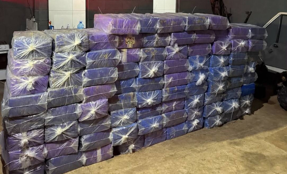 PCPR localiza depósito de drogas e apreende mais de 2 toneladas de maconha em Paranavaí