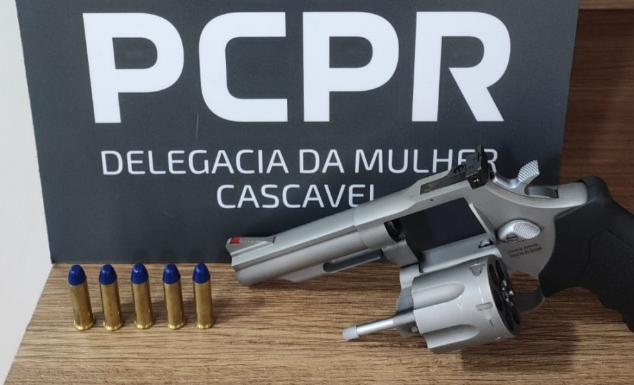 PCPR apreende duas armas de fogo durante cumprimentos de mandados em Cascavel