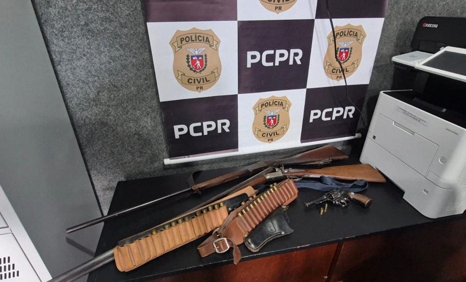 PCPR prende homem e apreende três armas de fogo em Jacarezinho