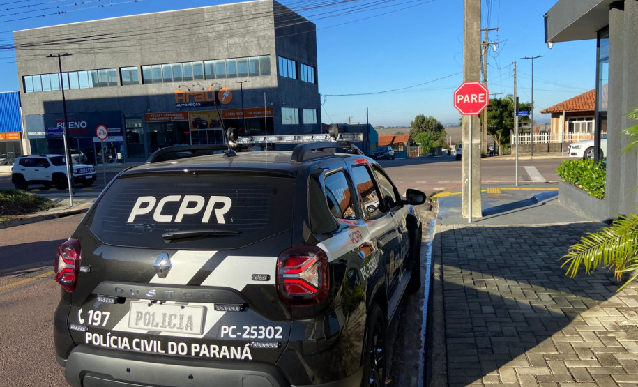 PCPR prende dois durante operação contra fraude em licitações e lavagem de dinheiro em Carambeí
