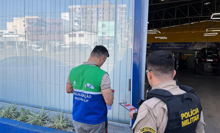PCPR e PROCON interditam unidades de empresa de pneus suspeita por praticas abusivas contra consumidores