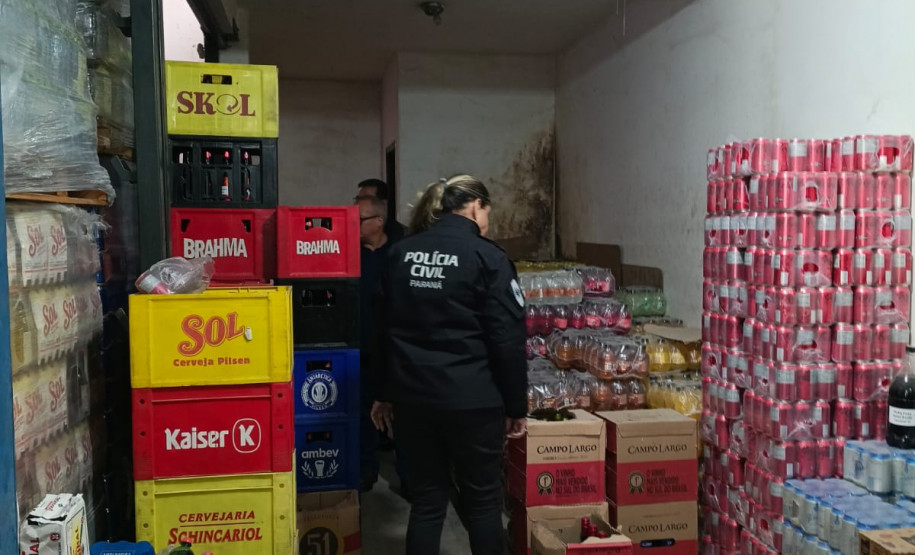 PCPR prende homem e apreende mais de 8,4 mil garrafas de vinho falsificadas em Curitiba