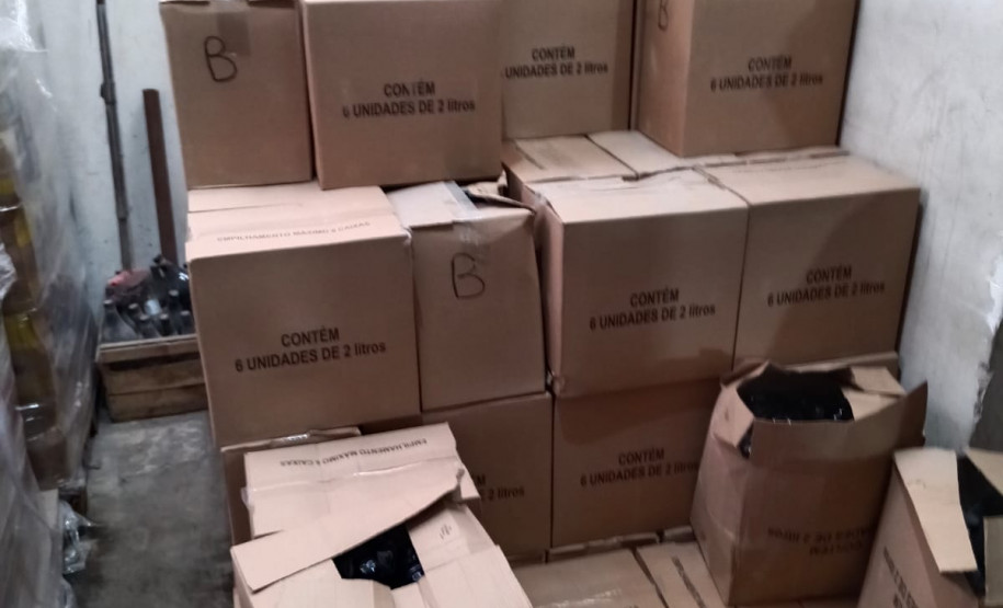 PCPR prende homem e apreende mais de 8,4 mil garrafas de vinho falsificadas em Curitiba