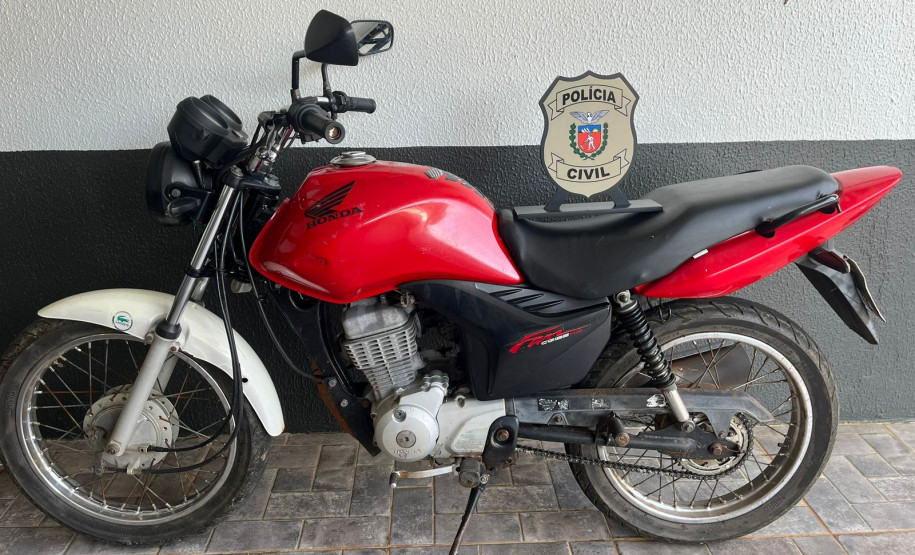 PCPR recupera motocicleta furtada e prende homem por receptação em Mangueirinha