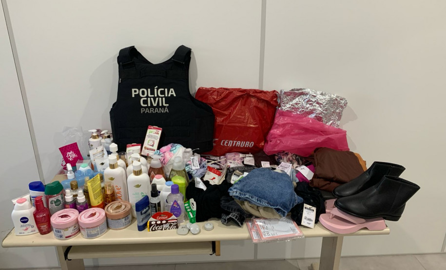 PCPR prende três pessoas por comércio ilegal de produtos em Curitiba
