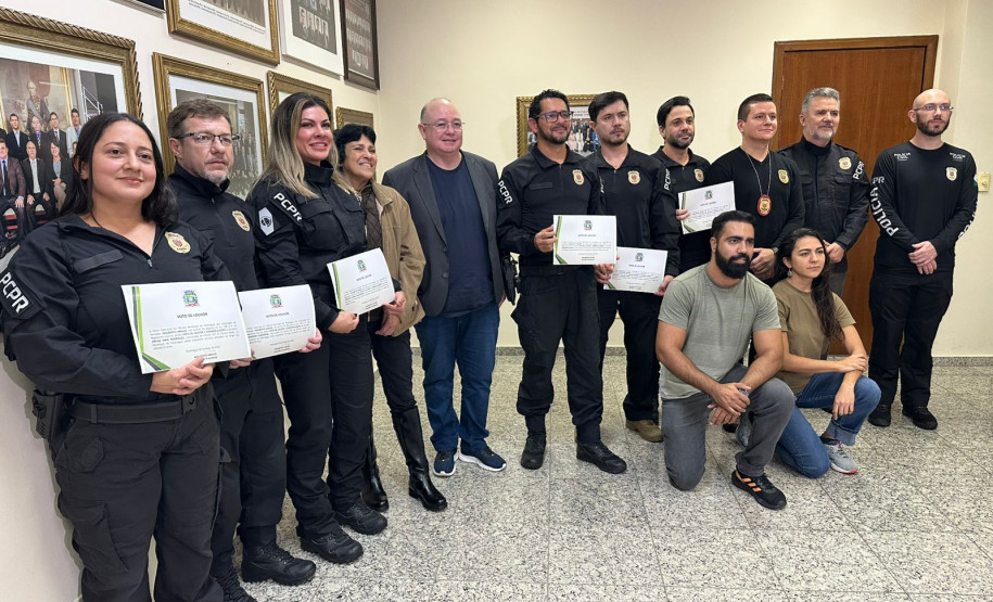 PCPR participa da cerimônia de entrega de Votos de Louvor e Congratulações em Paranaguá