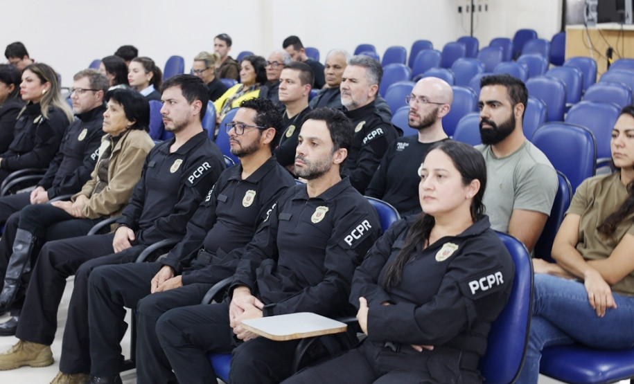 PCPR participa da cerimônia de entrega de Votos de Louvor e Congratulações em Paranaguá