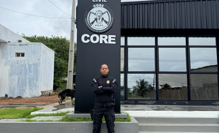 Servidor da PCPR conclui Curso de Condutor de cães de faro policial em Alagoas