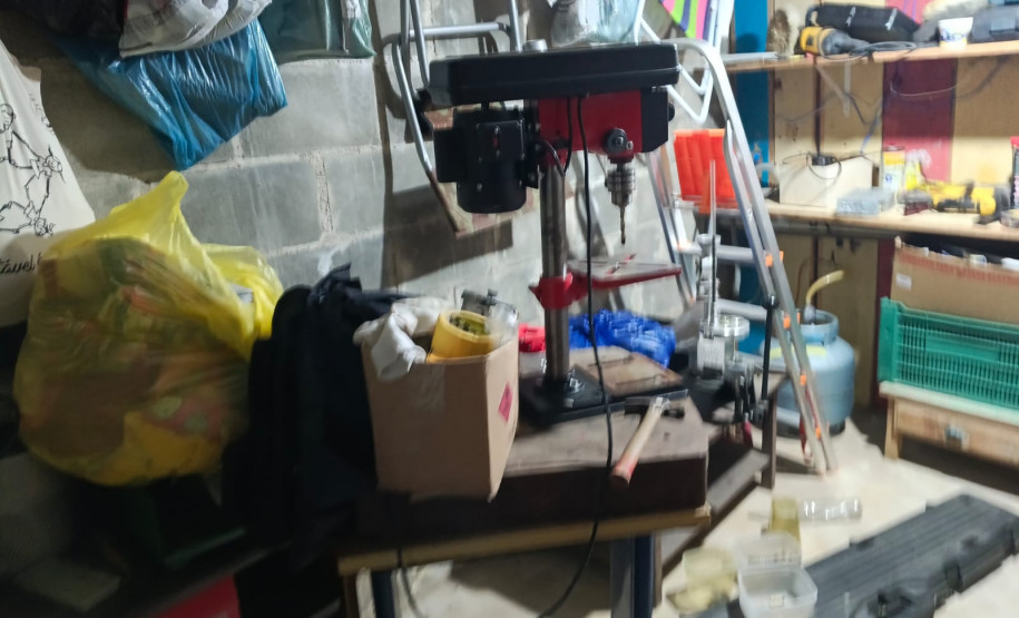 PCPR prende casal e apreende armas, munições e equipamentos durante operação em Curitiba